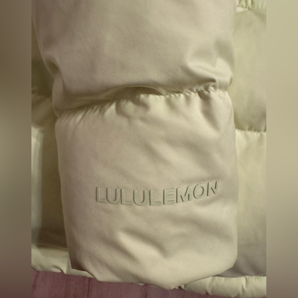 Lululemon Wunder Puff Down Jacket in Faded Zap Size 2 - Picture 11 of 14